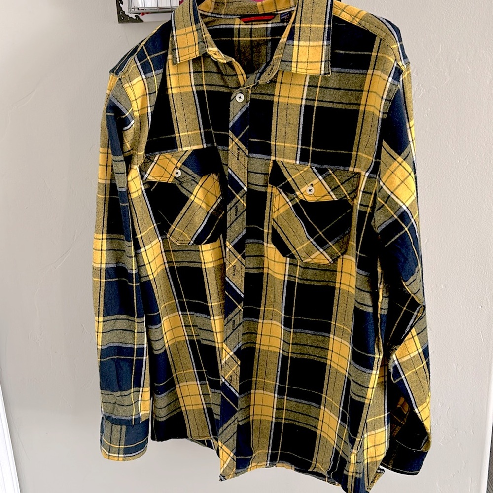 Men’s Plaid Flannel Shirt